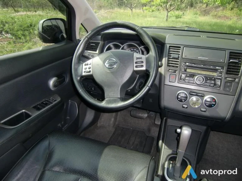 Photo 3 - Nissan Tiida 2008