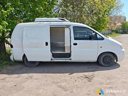 Фото 2 - Hyundai H-1 2001