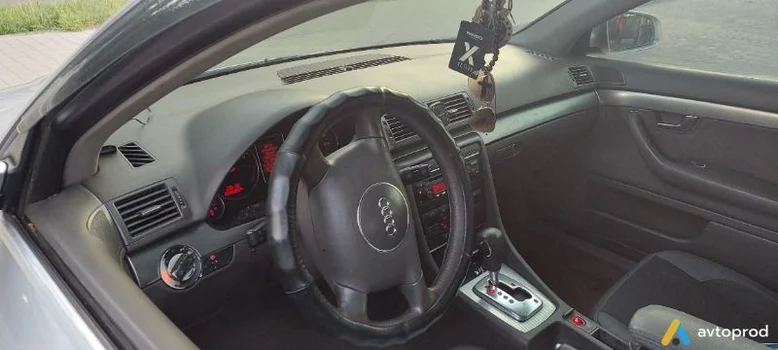 Фото 4 - Audi A4 2002