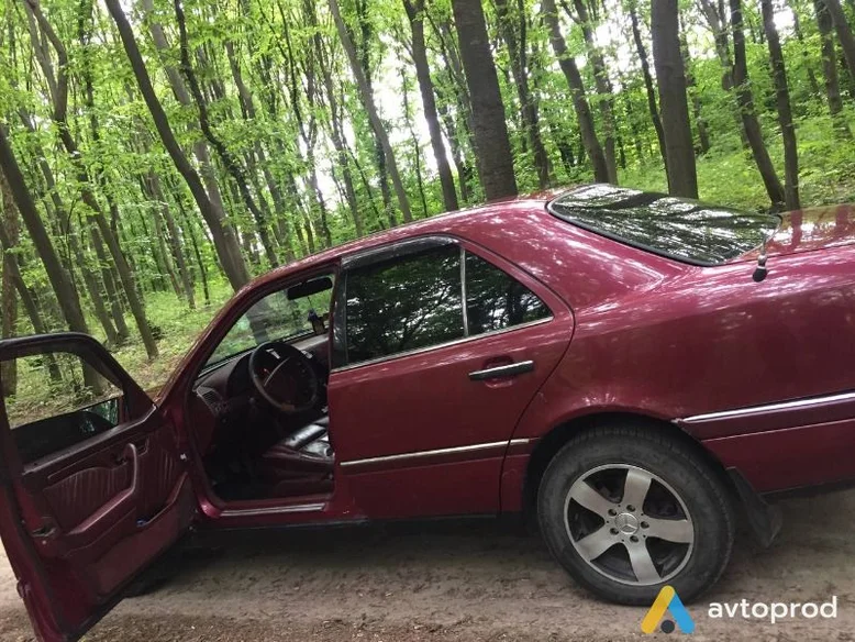 Фото 2 - Mercedes-Benz 250 1995