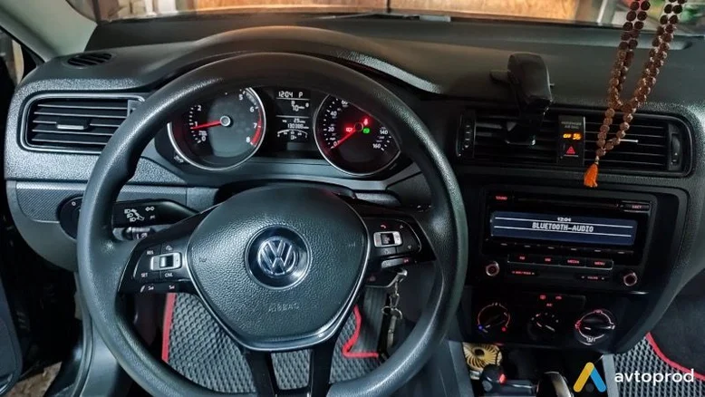 Фото 2 - Volkswagen Jetta 2015