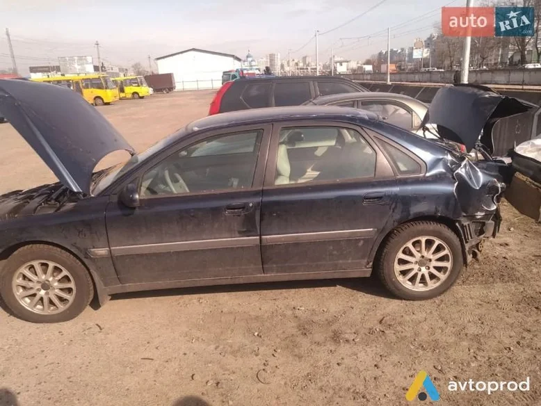 Фото 1 - Volvo S80 2001