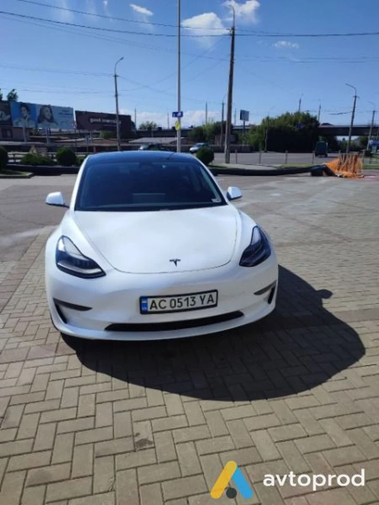 Фото 4 - Tesla Model 3 2021