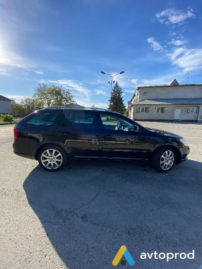 Фото 4 - Skoda Octavia 2011