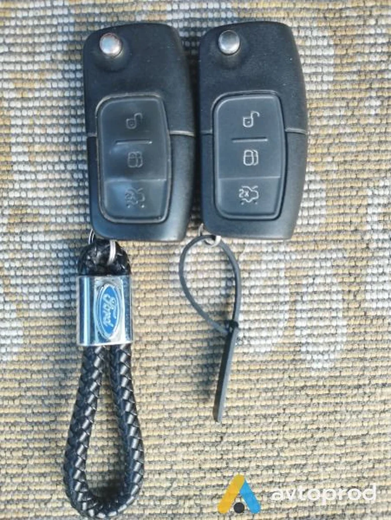 Фото 4 - Ford Mondeo 2014