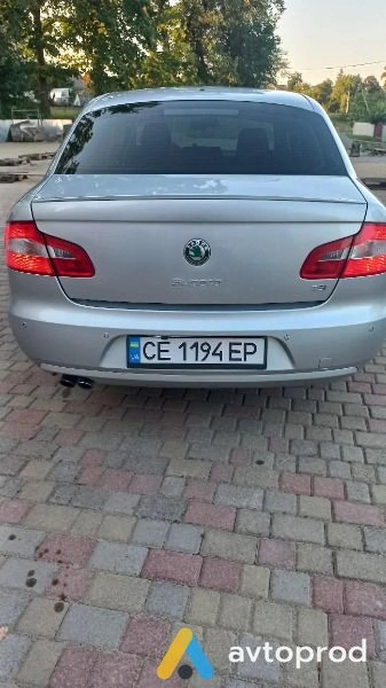 Фото 3 - Skoda Superb 2011
