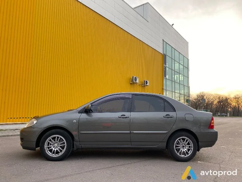 Фото 2 - Toyota Corolla 2005