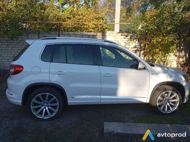 Фото 1 - Volkswagen Tiguan 2010