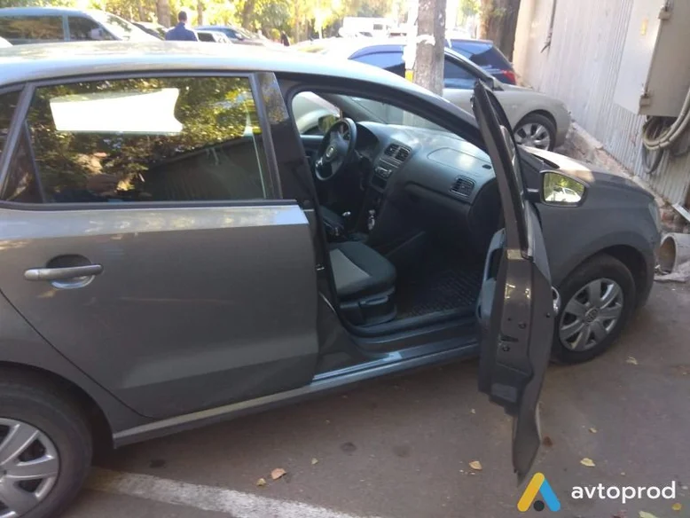 Фото 3 - Volkswagen Polo 2012