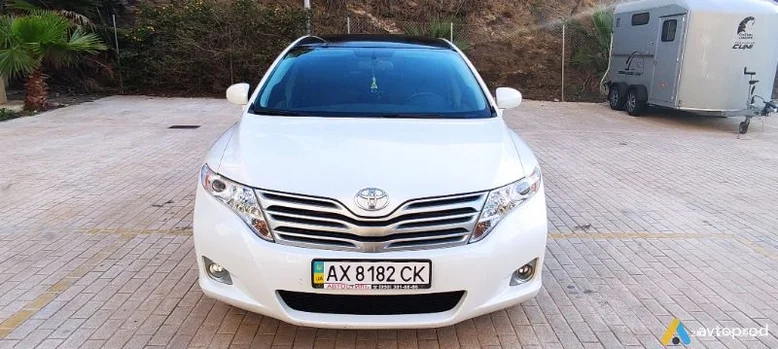 Фото 1 - Toyota Venza 2011