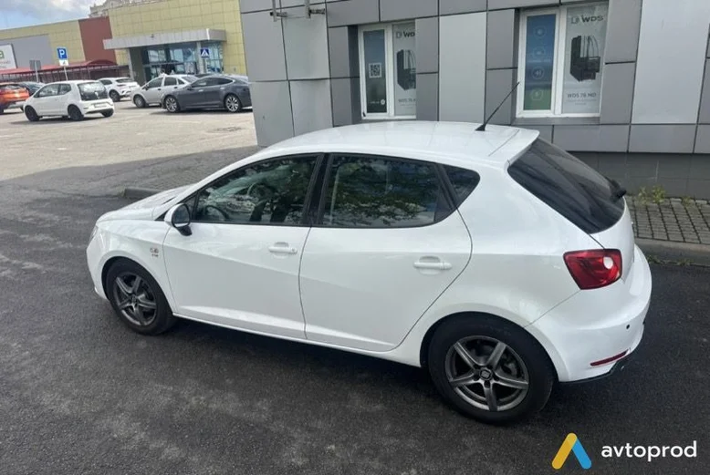 Фото 4 - Seat Ibiza 2013