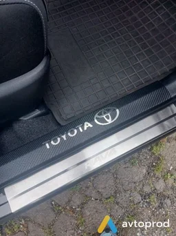 Фото 2 - Toyota RAV 4 2017