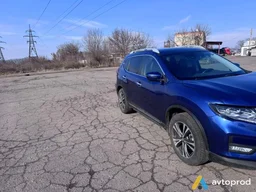 Photo 2 - Nissan Rogue 2017