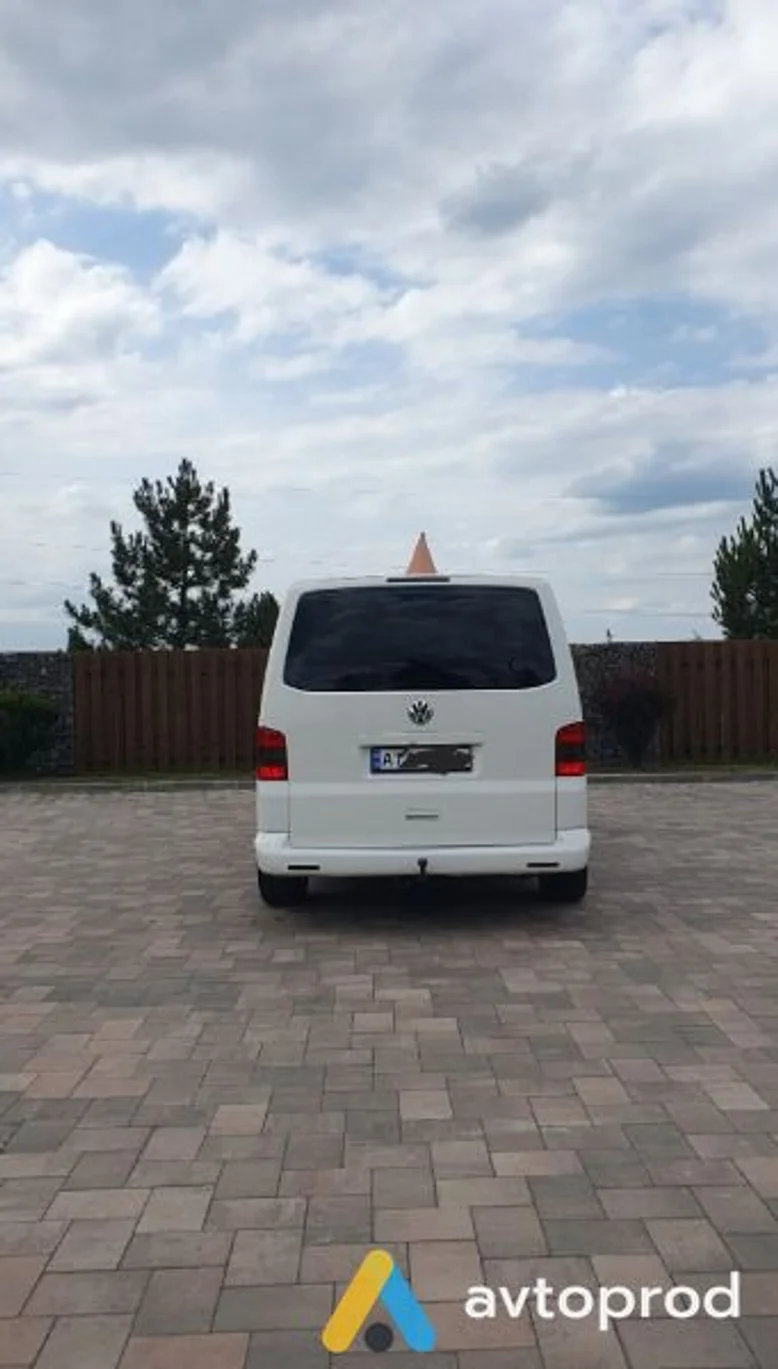 Фото 3 - Volkswagen T5 (Transporter) 2010