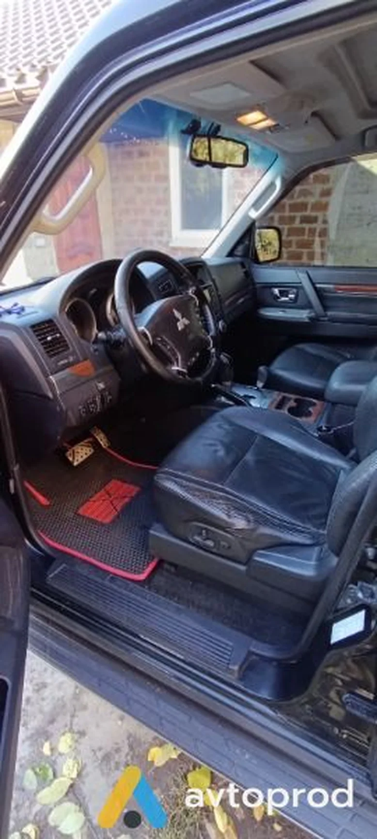 Фото 2 - Mitsubishi Pajero 2011