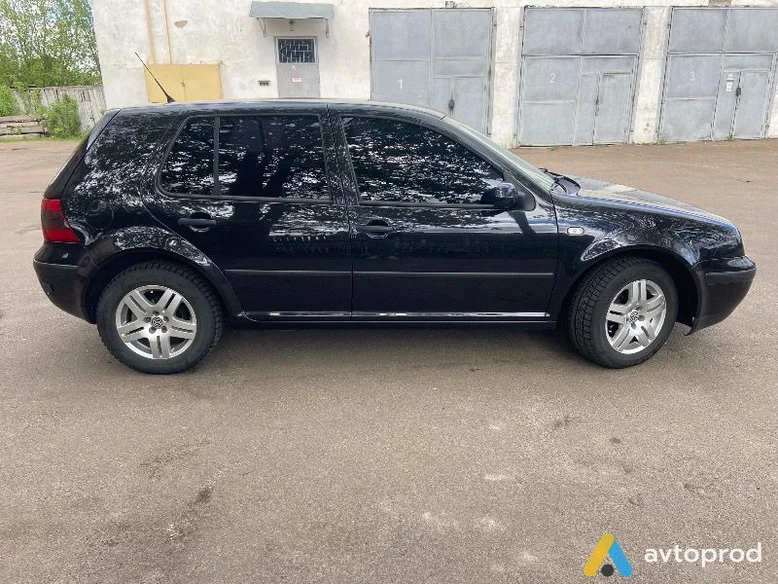 Фото 3 - Volkswagen Golf 2001