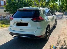 Photo 4 - Nissan Rogue 2017