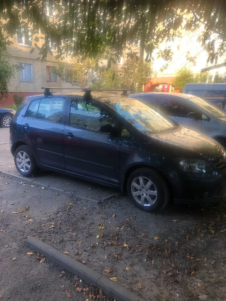 Фото 2 - Volkswagen Golf 2008