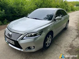 Фото 2 - Toyota Camry 2010