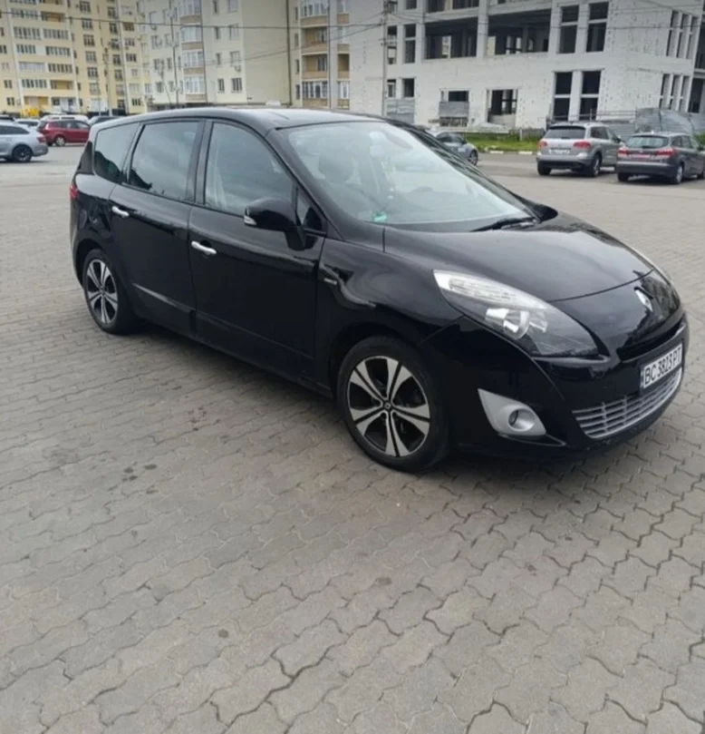 Фото 2 - Renault Grand Scenic 2011