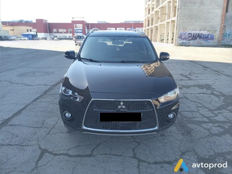 Фото 2 - Mitsubishi Outlander 2010