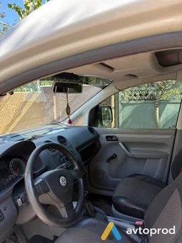 Photo 2 - Volkswagen Caddy 2010