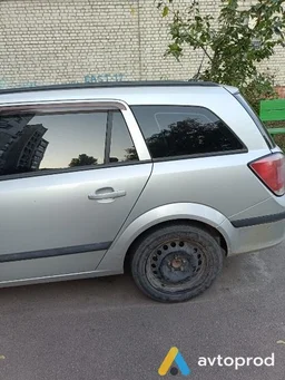 Фото 4 - Opel Astra 2005