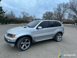 Photo 2 - BMW X5 2001