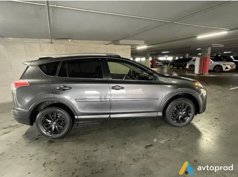 Фото 2 - Toyota RAV 4 2016