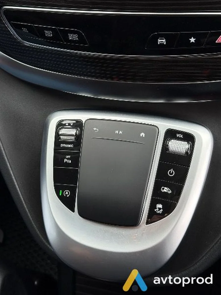 Фото 3 - Mercedes-Benz V-class 2023