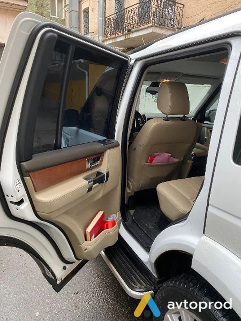 Фото 4 - Land Rover Discovery 2013