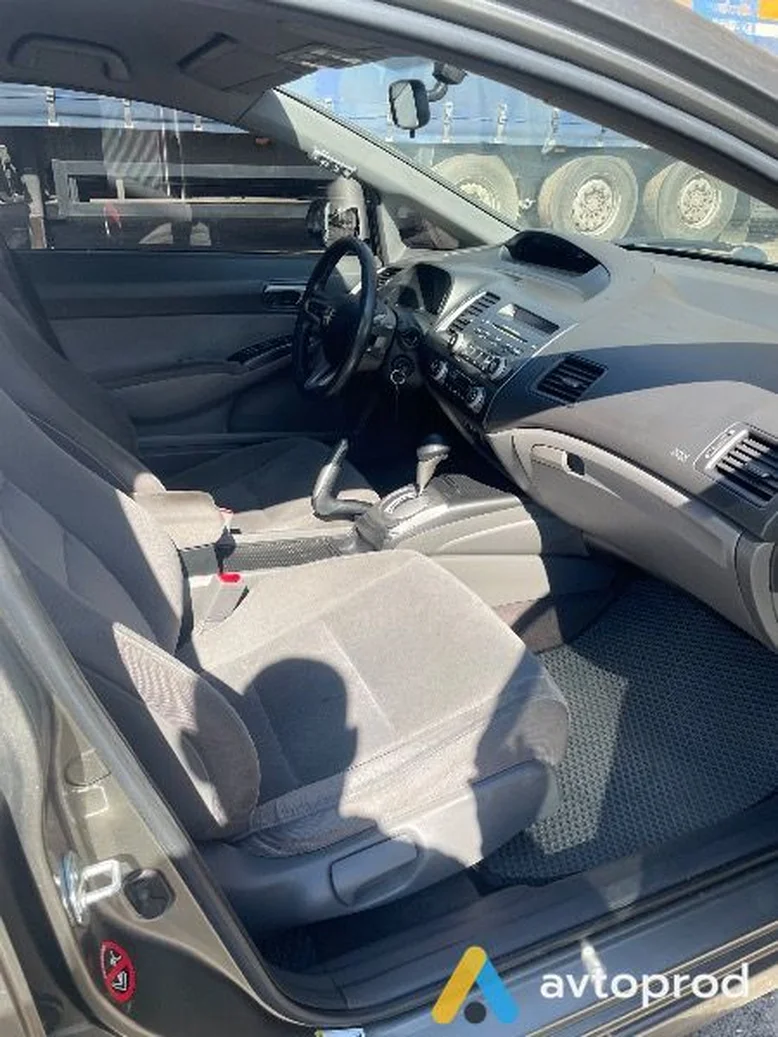 Фото 3 - Honda Civic 2007