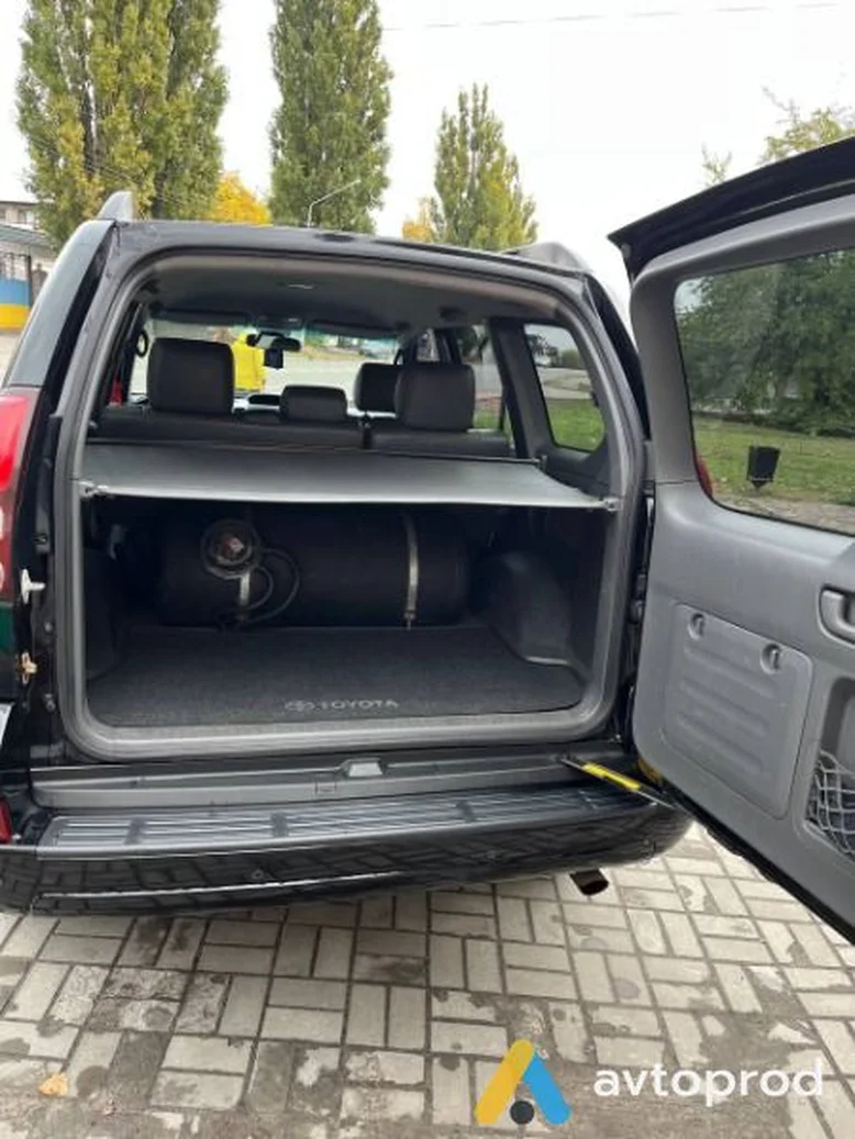 Фото 3 - Toyota Land Cruiser 2008