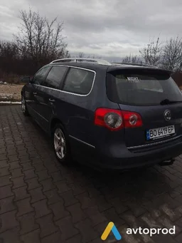 Photo 4 - Volkswagen Passat 2010