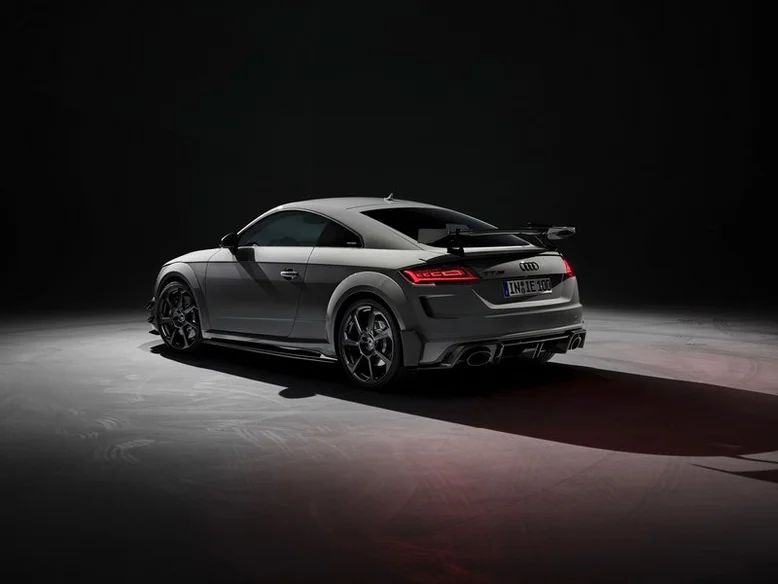 Спецверсія Audi TT RS Iconic Edition 2023 🚘