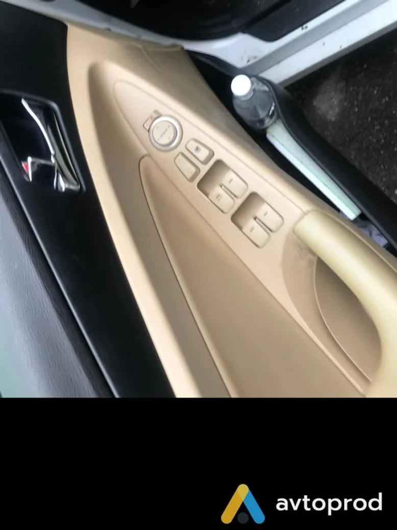 Photo 1 - Hyundai Sonata 2010