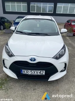 Фото 2 - Toyota Yaris 2022
