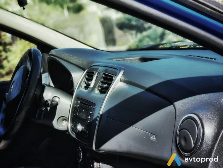 Фото 4 - Renault Sandero 2015