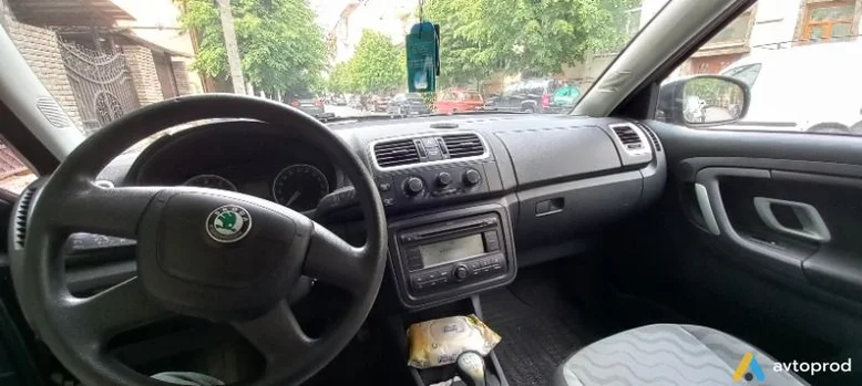 Фото 1 - Skoda Fabia 2009