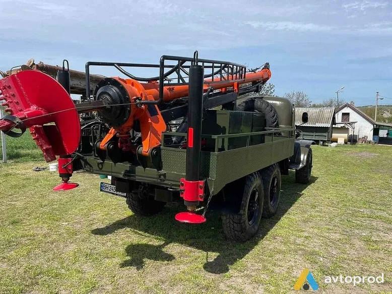 Фото 1 - ZIL 117 1990