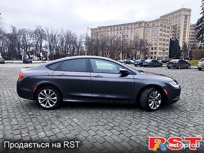 Фото 2 - Chrysler 200 2015