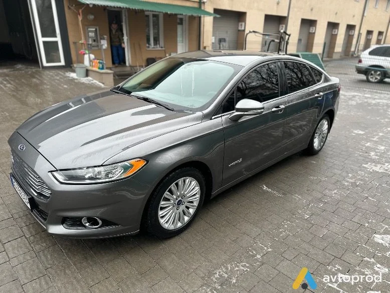 Фото 2 - Ford Fusion 2014