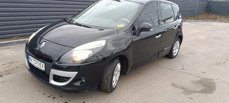 Фото 2 - Renault Grand Scenic 2011