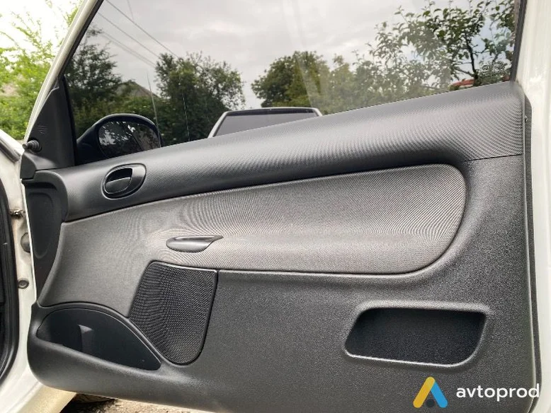 Фото 3 - Peugeot 206 2009