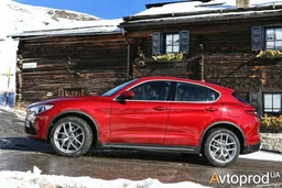 Photo 4 - Alfa Romeo Stelvio 2018