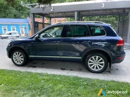 Photo 2 - Volkswagen Touareg 2011