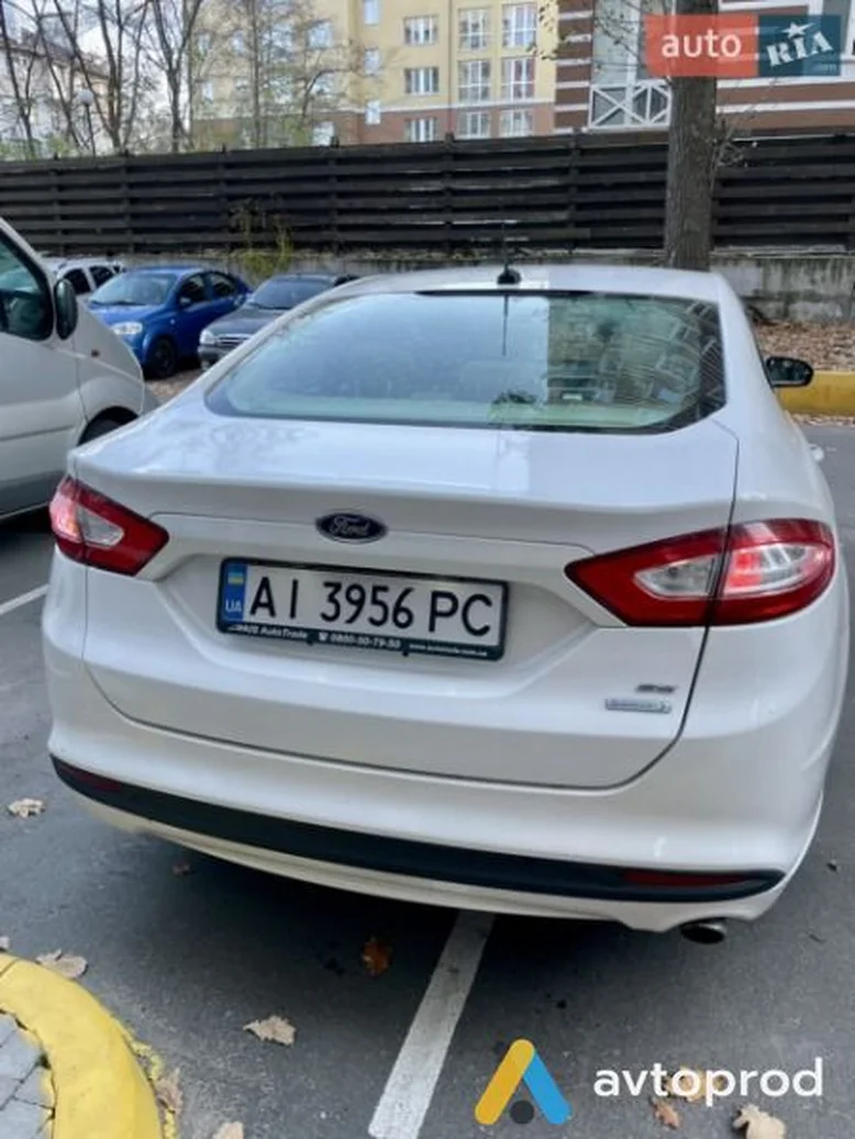 Фото 4 - Ford Fusion 2013