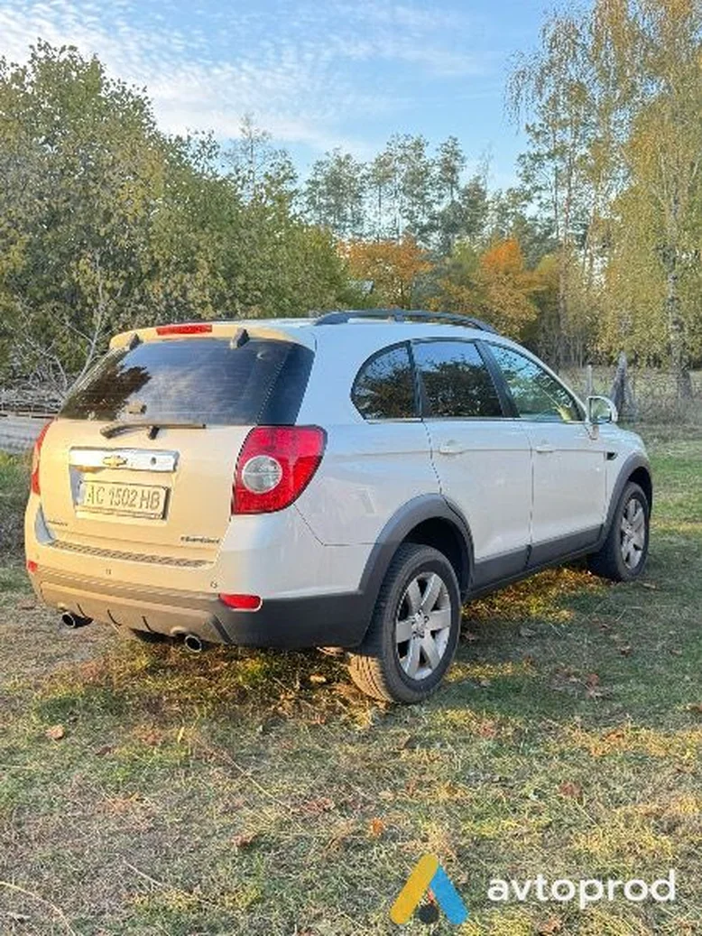 Фото 1 - Chevrolet Captiva 2012