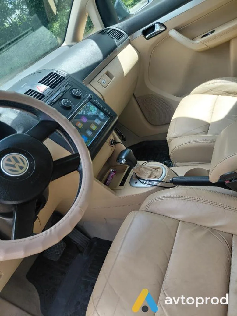 Фото 4 - Volkswagen Touran 2004
