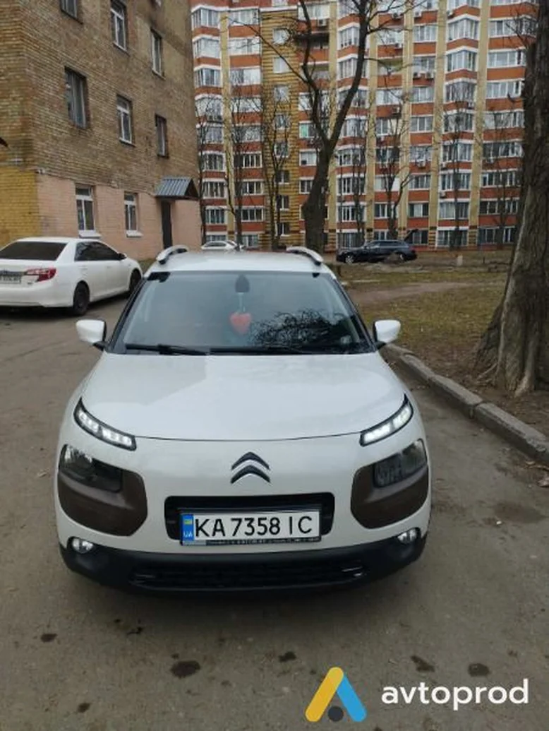 Фото 2 - Citroen C4 2015